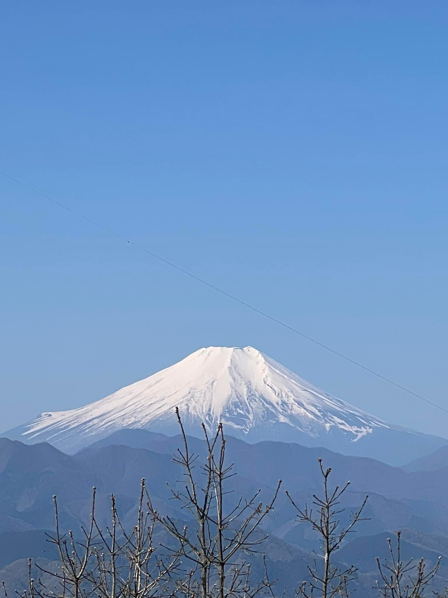 陣馬山頂からの富士山